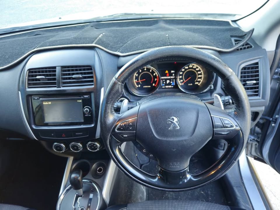 2014 puegot wgn 10.jpg
